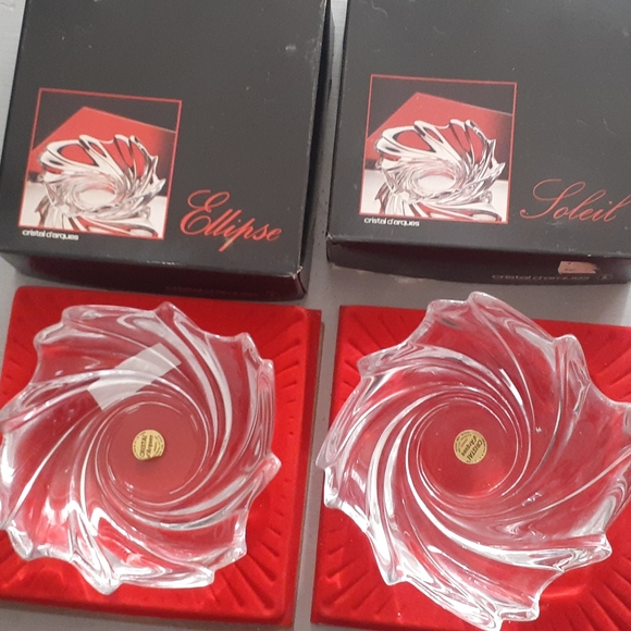 Two Vintage Cristal d'arques ashtrays. - Picture 6 of 6